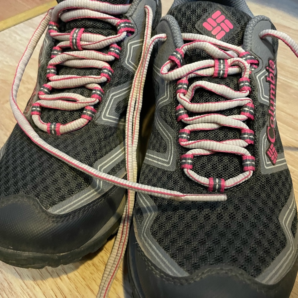 Used Columbia Trail shoes